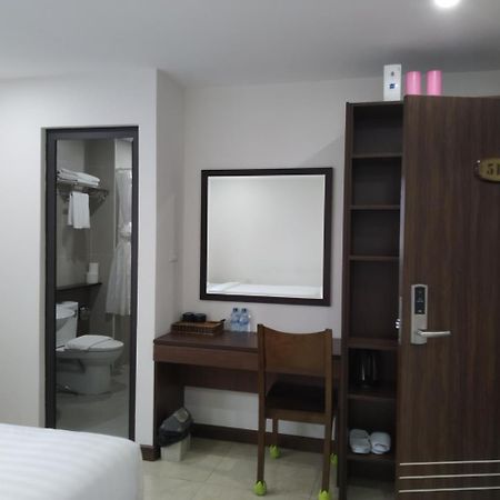 K Business 1 Hotel My Dinh 미딩 Ханой Екстериор снимка